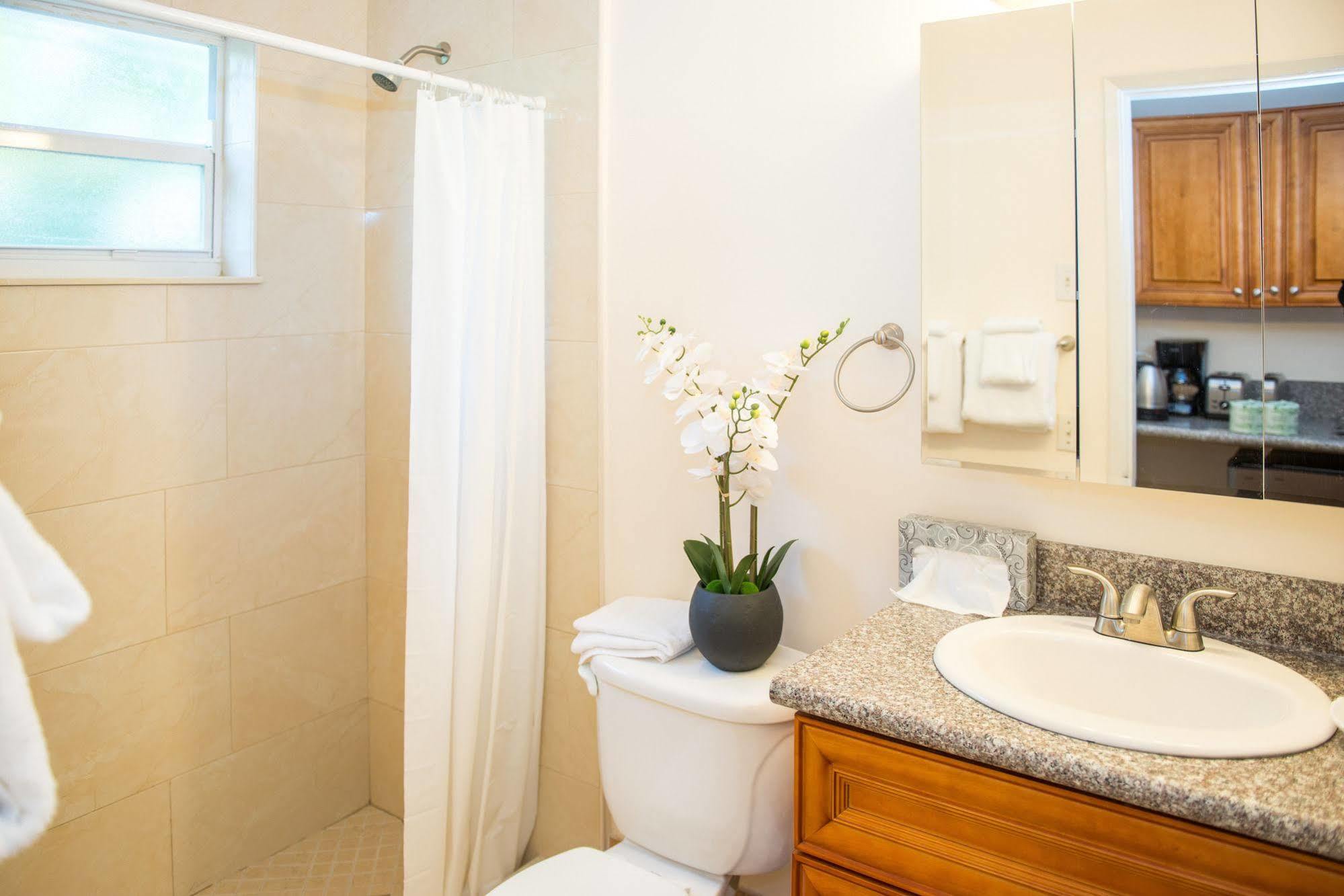 Shore Haven Hotel Lauderdale-by-the-Sea